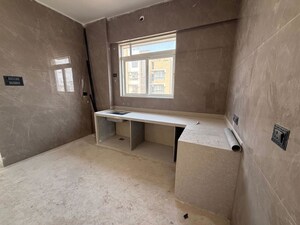 Room in 2 BHK Apartment at Arunis 19 Degree North, Santacruz West – for Rent