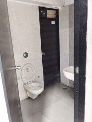Bathroom in 2 BHK Apartment at Kalpataru Paramount D, Kapur Bawdi – for Sale