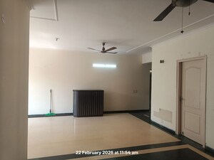 Living Room in 3.5 BHK Apartment at Bestech Park View City 2, Sector 49 – for Sale