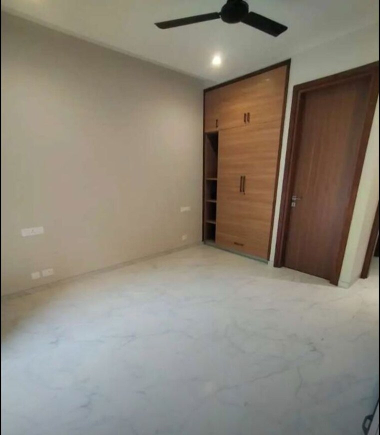 Room, sector 21 4 Bedroom 2500 Sq.Ft. Builder Floor In Sector 21 Chandigarh 10020558