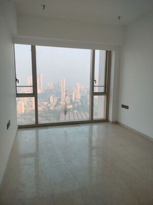 Room in 2 BHK Apartment at Piramal Mahalaxmi, Mahalaxmi – for Rent