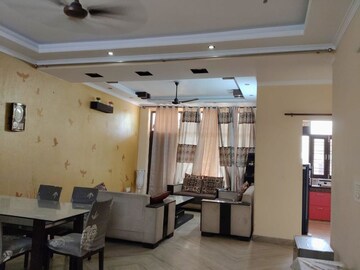 Living Room in 3 BHK Builder Floor at Sector 50 – for Rent