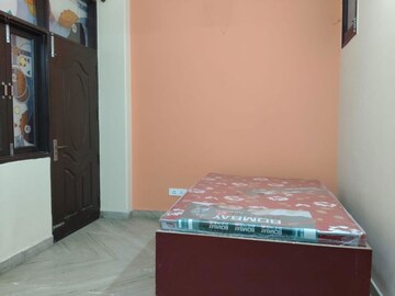 Bedroom in 3 BHK Builder Floor at Sector 50 – for Rent