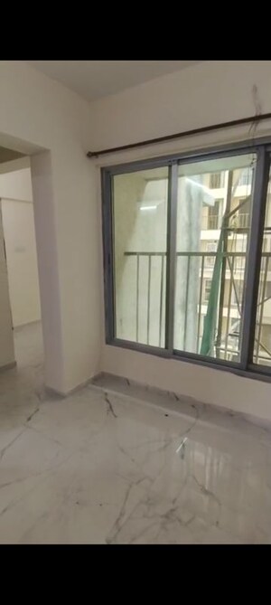 Room in 2 BHK Apartment at Kurla East – for Rent