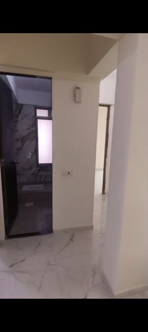 Furnished Amenities in 2 BHK Apartment at Kurla East – for Rent