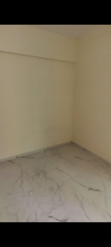 Room in 2 BHK Apartment at Kurla East – for Rent