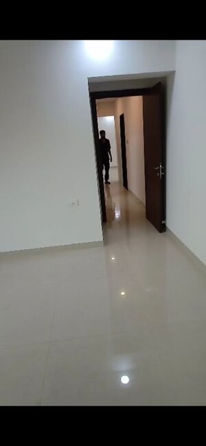 Room in 2 BHK Apartment at Goodbuild Shepherd Royal, Goregaon West – for Rent