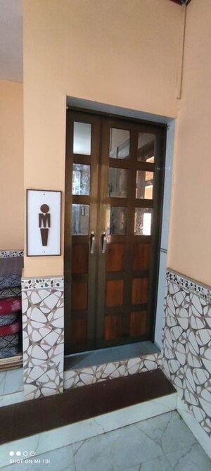 Furnished Amenities in 2 BHK Apartment at Garodia Palace, Ghatkopar East – for Rent
