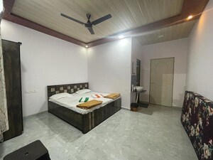 Bedroom in 2 BHK Apartment at Garodia Palace, Ghatkopar East – for Rent