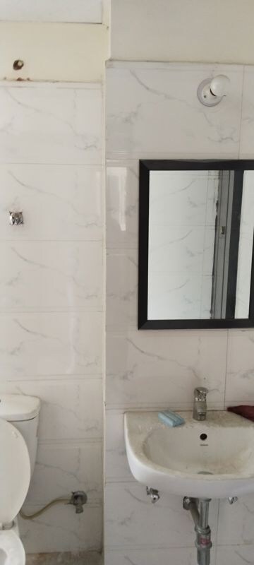 Room in 2 BHK Apartment at Gaurs Homes, Govindpuram – for Sale