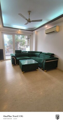 1 BHK + Servant Room Builder Floor For Rent in Shivalik Colony
