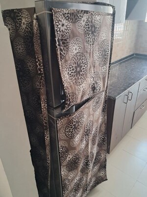 Furnished Amenities in 2 BHK Apartment at Amrapali Heartbeat City, Sector 107 – for Rent