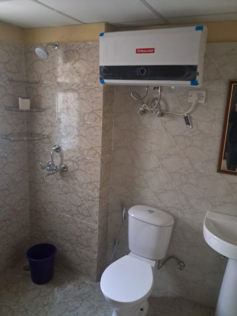 Bathroom, amrapali-heartbeat-city 2 Bedroom 1195 Sq.Ft. Apartment In Sector 107 Noida 10020662