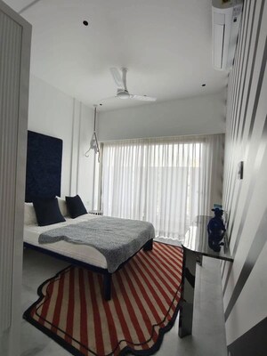 Master Bedroom in 3 BHK Apartment at Indiabulls One Indiabulls, Pokhran Road No Two – for Rent