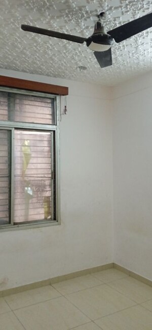 Room in 3 BHK Apartment at Lakdi Ka Pul – for Rent