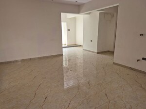 Room in 1 BHK Builder Floor at Benson Town – for Rent