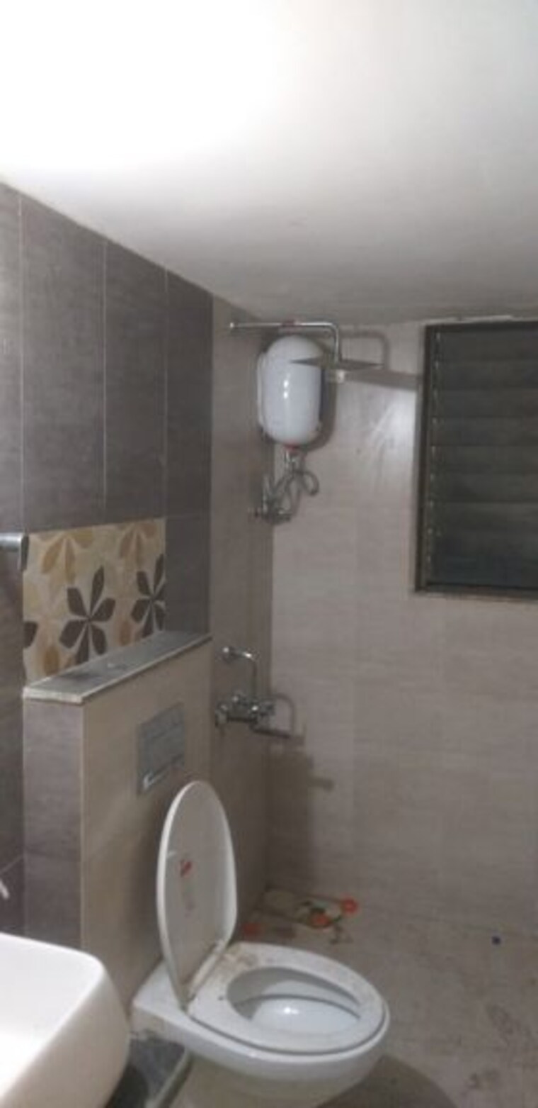 Bathroom, jangid-galaxy 3 Bedroom 866 Sq.Ft. Apartment In Ghodbunder Road Thane 10020726
