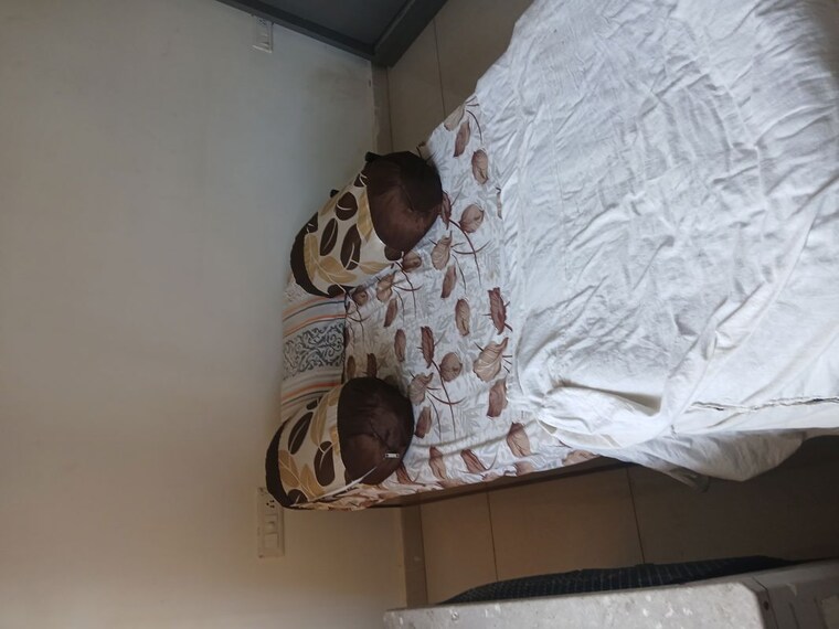 Bedroom, sector 9 1.5 Bedroom 290 Sq.Ft. Builder Floor In Sector 9 Hisar 10020727