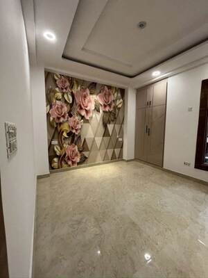 Room in 3 BHK Builder Floor at Fidato Honour Homes, Sector 89 – for Sale