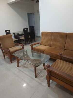 Gym in 2.5 BHK Apartment at Gaur City 6th Avenue, Sector 4 Greater Noida – for Rent