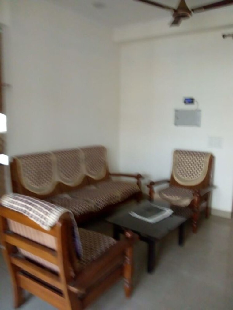 Living Room, gaur-city-6th-avenue 2.5 Bedroom 1175 Sq.Ft. Apartment In Sector 4 Greater Noida Greater Noida 10020757