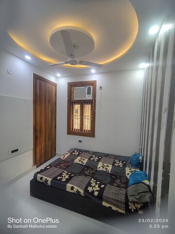Master Bedroom in 2 BHK Builder Floor at Mansa Ram Park – for Rent