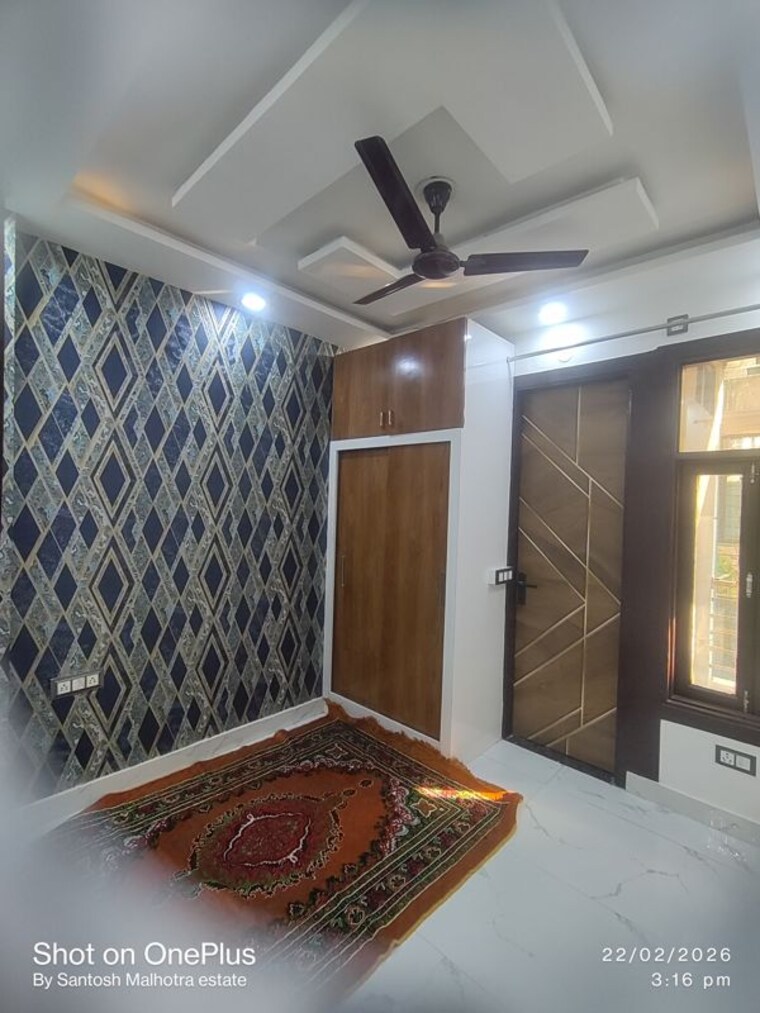 Master Bedroom, dwarka mor 3 Bedroom 85 Sq.Yd. Builder Floor In Dwarka Mor Delhi 10020796