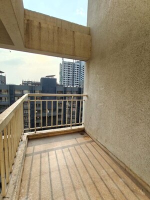 Balcony in 1.5 BHK Apartment at Mantra Insignia, Mundhwa – for Rent