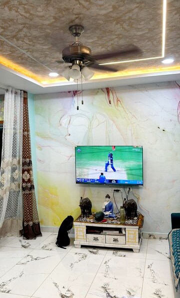 Room in 4 BHK Independent House at Bollaram – for Sale