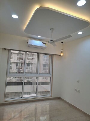 Room in 3 BHK Apartment at Platinum Life, Andheri West – for Rent