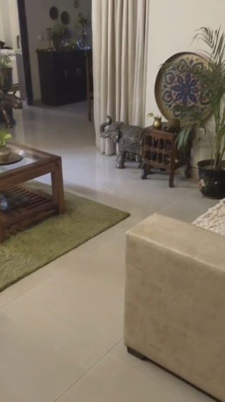 Living Room, shree-energy-classic-residency 3 Bedroom 1580 Sq.Ft. Apartment In Raj Nagar Extension Ghaziabad 10020821