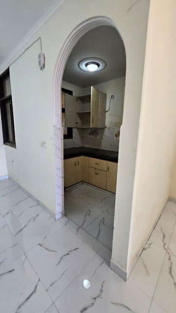 Bathroom in 2 BHK Builder Floor at Palm Residency Chhatarpur, Chattarpur – for Rent