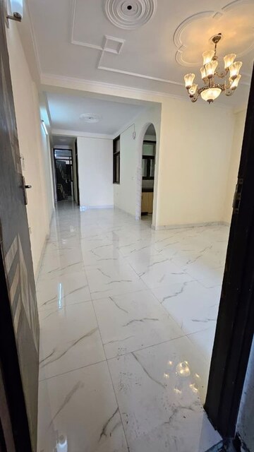 Room in 2 BHK Builder Floor at Palm Residency Chhatarpur, Chattarpur – for Rent