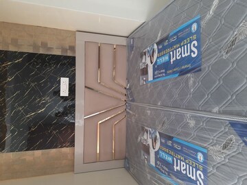 Parking in 1 RK Apartment at Sector 63a – for Rent