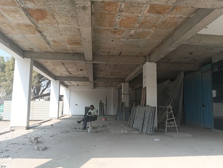  Parking, sector 13 Commercial Showroom 8000 Sq.Ft. In Sector 13 Gurgaon 10020832