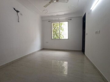 Room in 2 BHK Builder Floor at Saket – for Rent