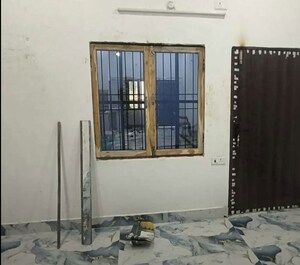 Room in 2 BHK Independent House at Lalkuan – for Rent