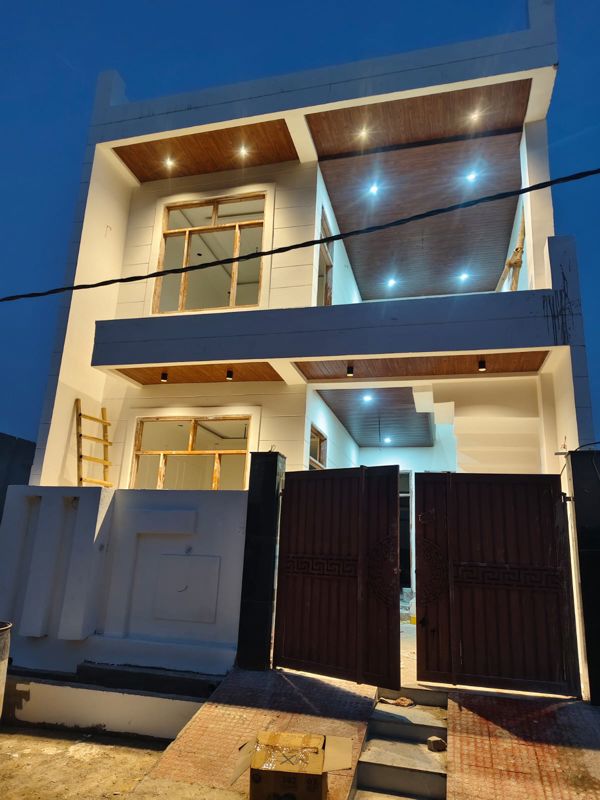 3 BHK + Pooja Room,Servant Room,Study Room Independent House For Sale in Gomti Nagar