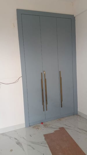 Room in 2 BHK Apartment at Sector 83 – for Sale