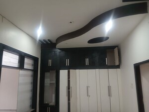 Room in 2 BHK Builder Floor at Sector 9 – for Rent
