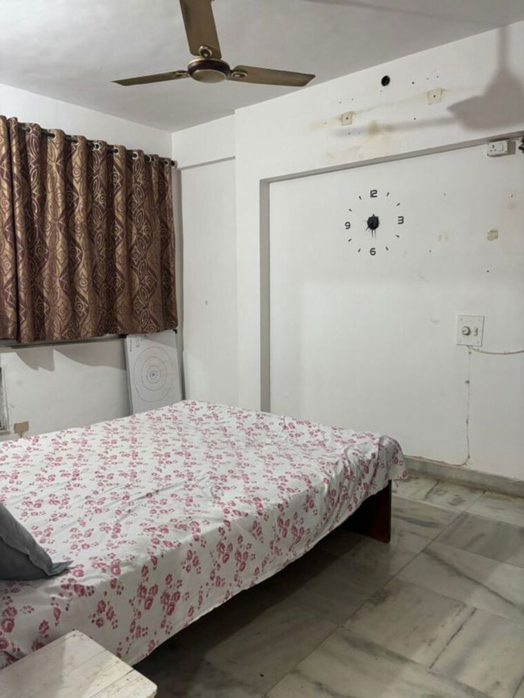 Bedroom, vishwageet-chs 2 Bedroom 850 Sq.Ft. Apartment In Andheri West Mumbai 10020914
