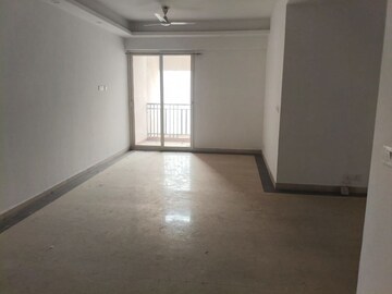 2 BHK Apartment For Rent in Elite Golf Green, Sector 79