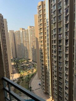 2 BHK Apartment For Rent in Gurukrupa Marina Enclave