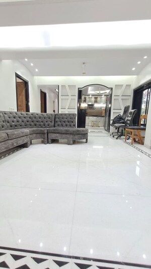 Living Room in 3 BHK Apartment at Heritage View Vile Parle, Vile Parle West – for Rent