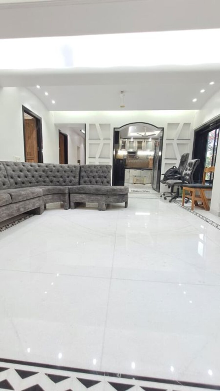 Living Room, heritage-view-vile-parle 3 Bedroom 1600 Sq.Ft. Apartment In Vile Parle West Mumbai 10020950