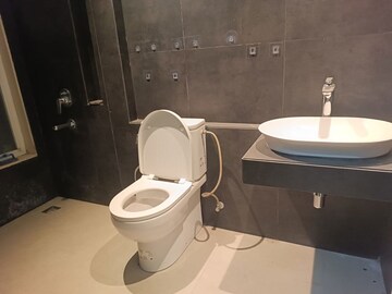 Master Bedroom in 3 BHK Apartment at Tata Serein, Pokhran Road No Two – for Rent