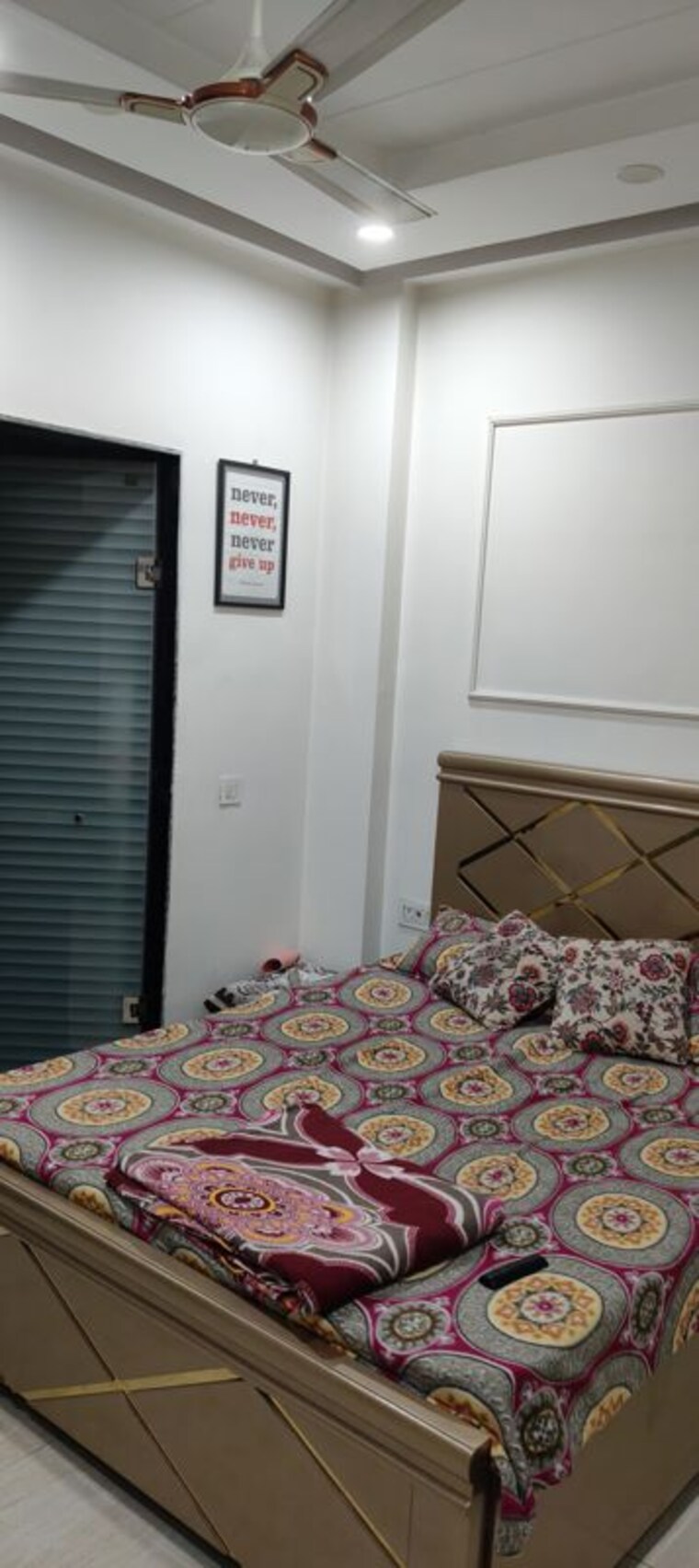 Bedroom, shyam nagar 3.5 Bedroom 125 Sq.Yd. Builder Floor In Shyam Nagar Delhi 10021010