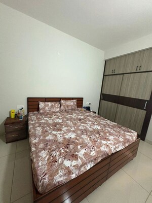 Bedroom in 2 BHK Builder Floor at Sbp Nature City, Central Kharar – for Rent