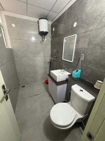 Bathroom in 2 BHK Builder Floor at Sbp Nature City, Central Kharar – for Rent