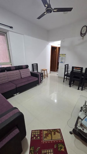 Team Area in 2 BHK Apartment at Abhinav Pebbles 2, Bavdhan – for Rent